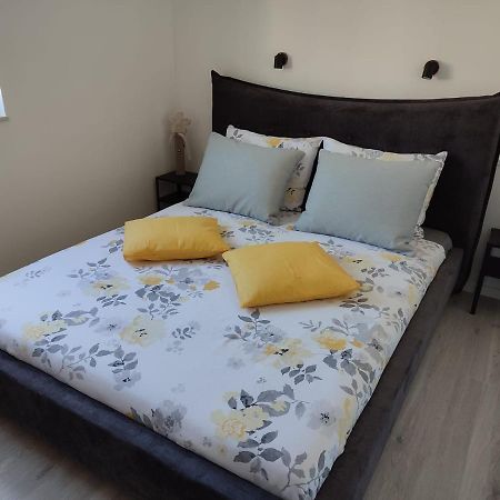 Seaview Suites Ondina Komiža Εξωτερικό φωτογραφία