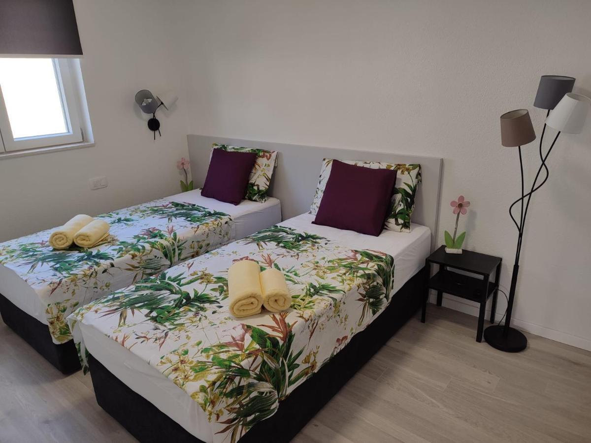 Seaview Suites Ondina Komiža Εξωτερικό φωτογραφία