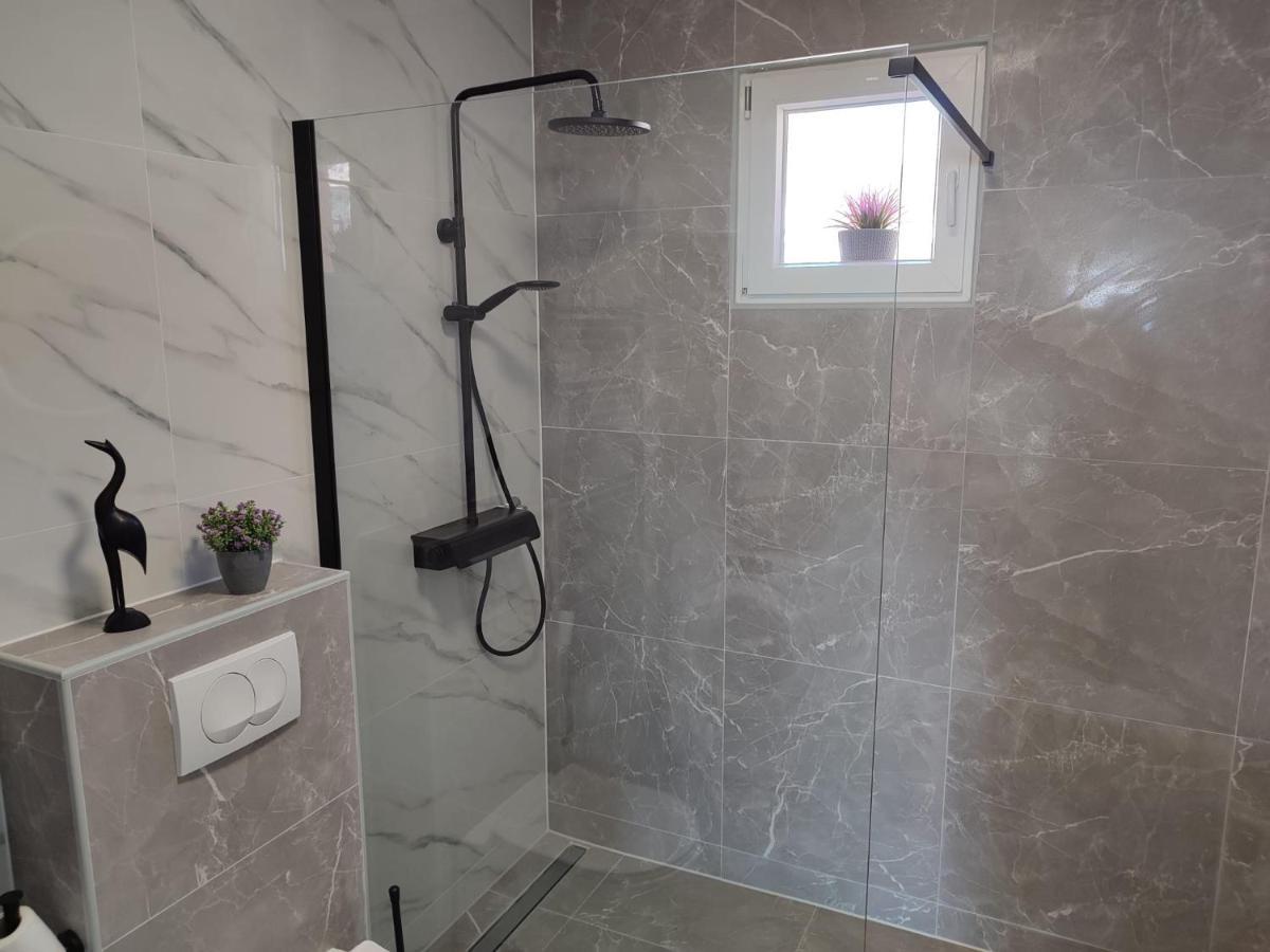 Seaview Suites Ondina Komiža Εξωτερικό φωτογραφία